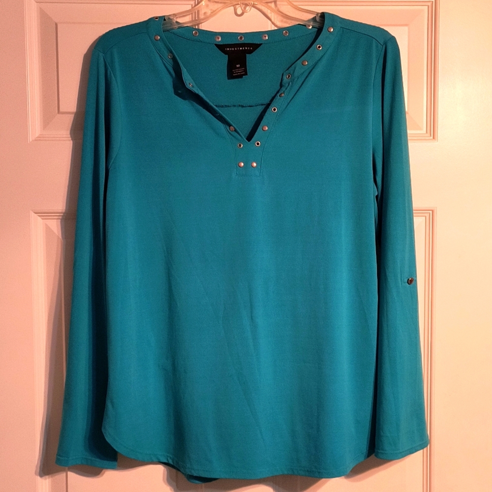 Green shirt